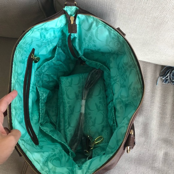 Nest Hudson Diaper Bag w matching changing pad - Picture 7 of 7